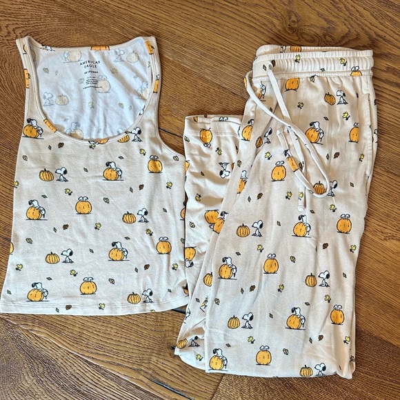 American Eagle Outfitters Other - American Eagle Luxe Snoopy/Peanuts Lounge Set